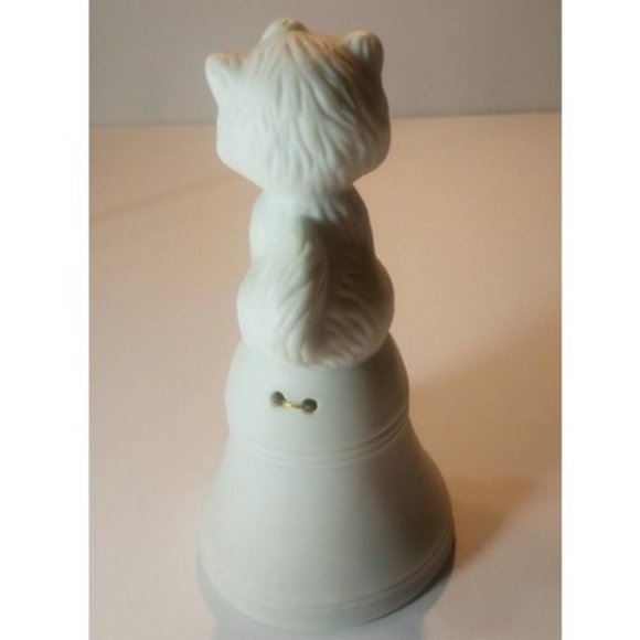 Cute Kitty Bell - White with light pink flowers & light green leaves - Picture 4 of 7